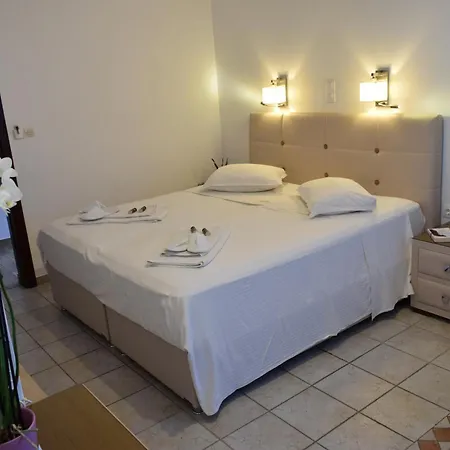 Klonos - Kyriakos Klonos 3* Aegina