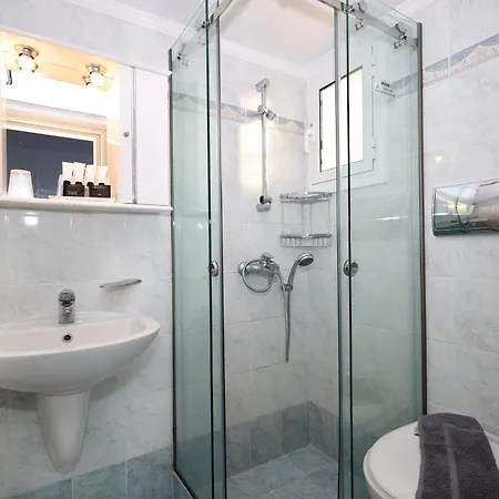 Klonos - Kyriakos Klonos Hotel 3*