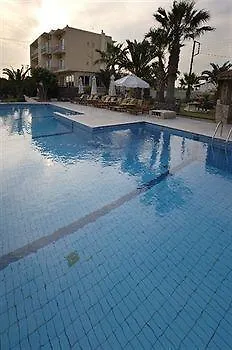 Klonos - Kyriakos Klonos 3*