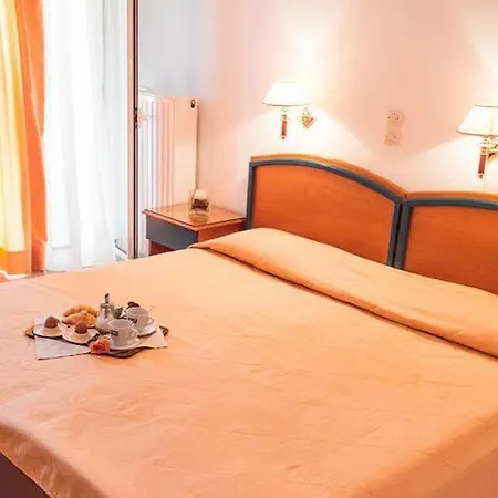 Klonos - Kyriakos Klonos Hotel Aegina